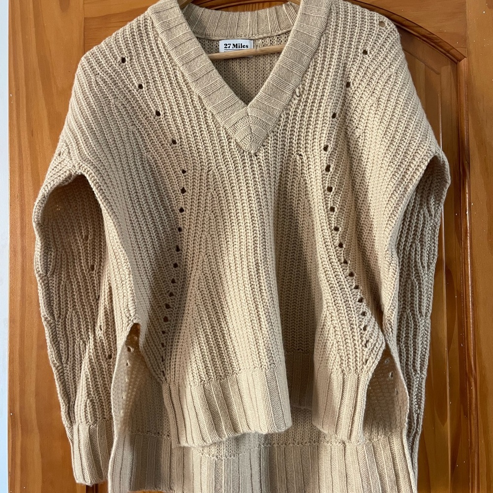 27 Miles Malibu tan cashmere v-neck sweater